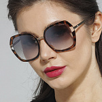 ADRIANA P02